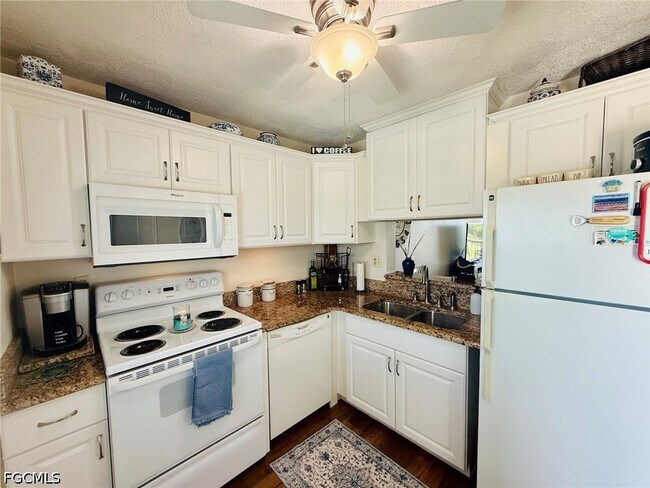 Photo - 1580 Pine Valley Dr Unit 404