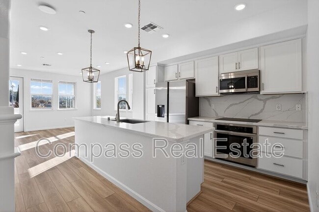 Photo - 3814 Norbridge Ave