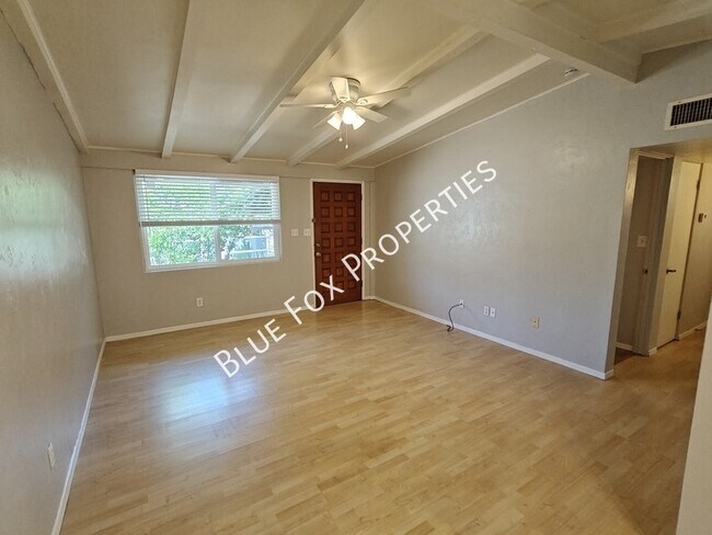 Photo - 5901 N Oracle Rd Unit 18