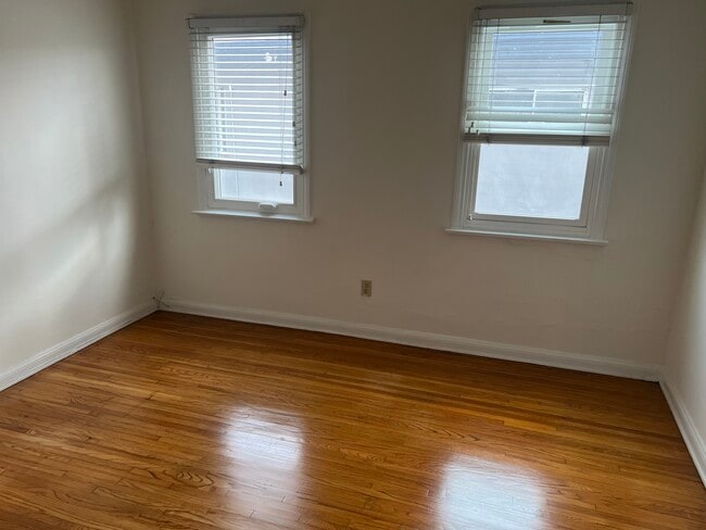 Photo - 8361 Blackburn Ave Unidad 1