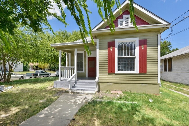 Photo - 103 St John St