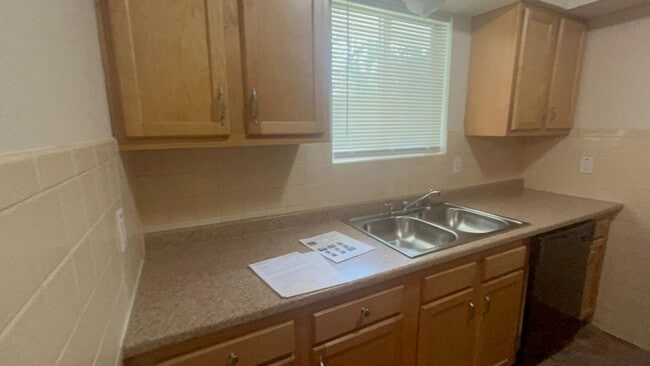 Photo - 522 Alcove Ave