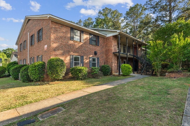 Photo - Move-In Ready 2BR Condo | Pool Access & Water Included