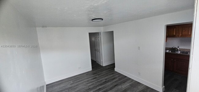 Photo - 4017 SW 24th St Unit 2