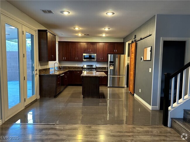 Building Photo - 213 Summer Palace Way Rental