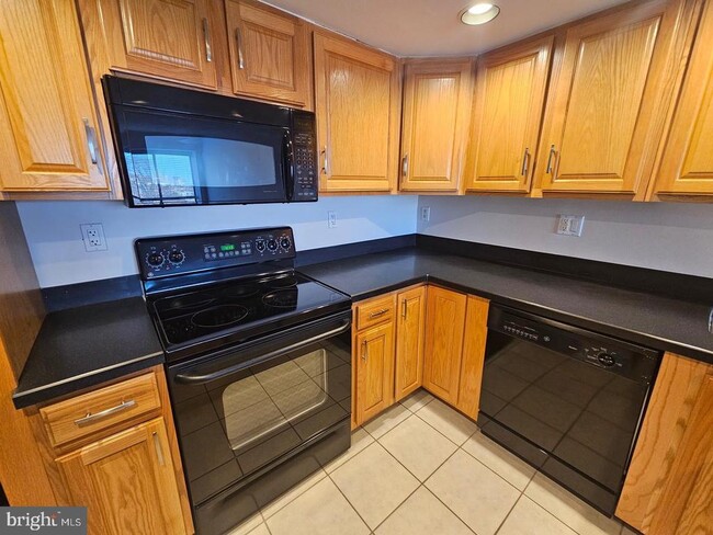 Photo - 2001 Hamilton St Unit 925