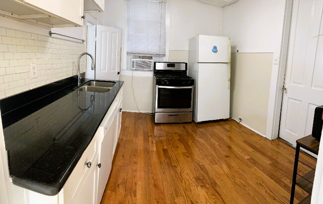 Building Photo - 7114 Freret St Rental