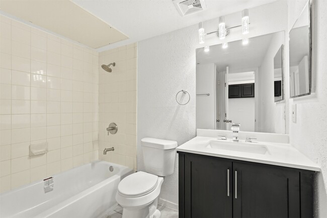 Photo - 10501 South Dr Unit 288
