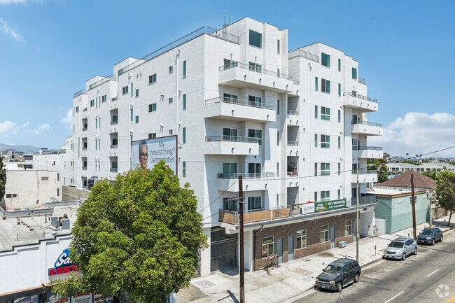 3057 West Pico Apartments