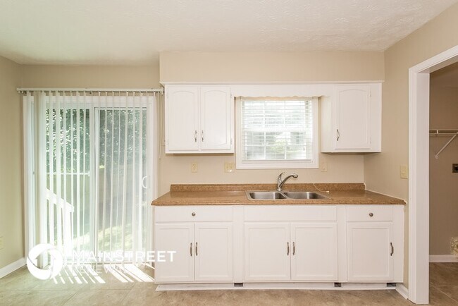 Photo - 5883 Old Wellborn Trce