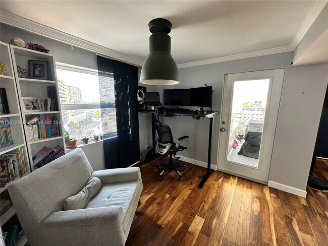 Photo - 401 Golden Isles Dr Unidad 1013