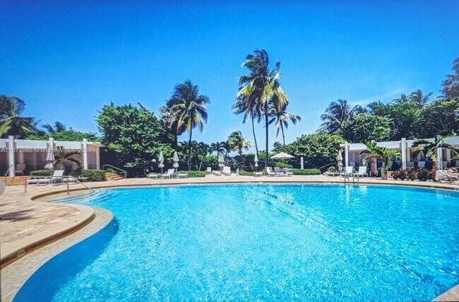 Photo - 5055 Collins Ave