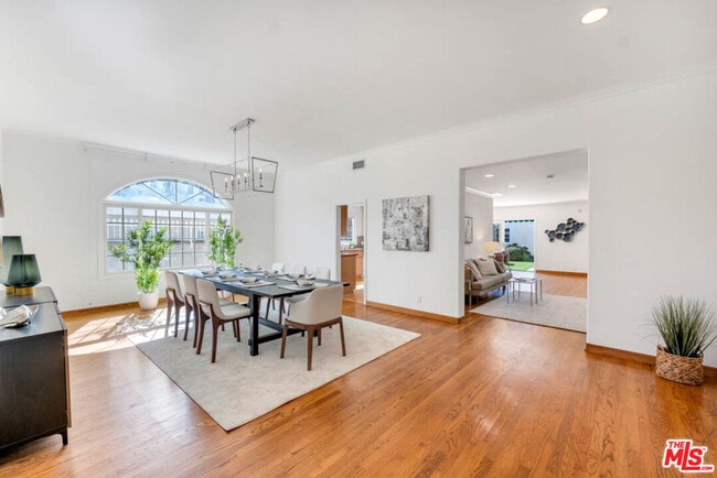 Photo - 109 N Maple Dr