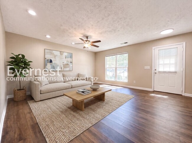 Photo - 3 Bed/2.5 Bath Town Home with Off-Street Parking / Available Now!