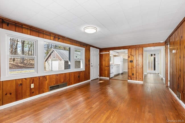 Photo - 288 Pine Hill Rd