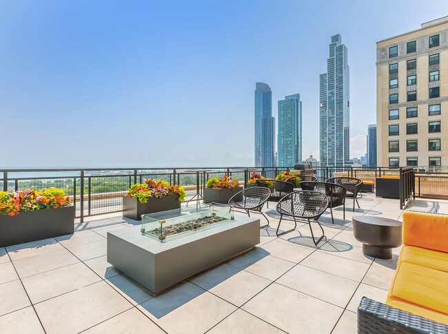 Photo - 820 S Michigan Ave Unit 610