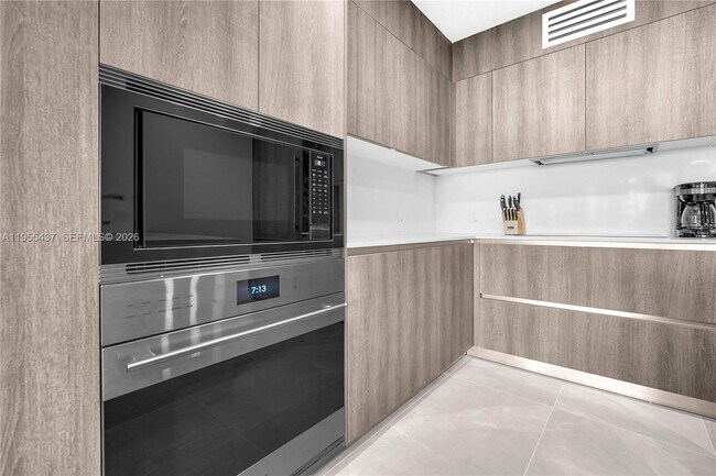 Photo - 17550 Collins Ave Unit 603