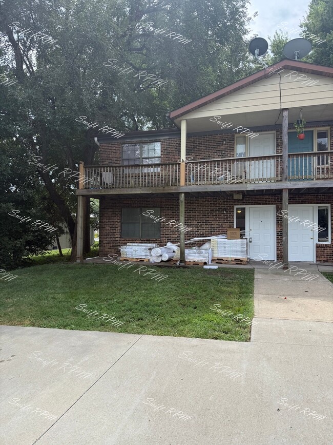 Building Photo - 107 W Nichols St Unit 1