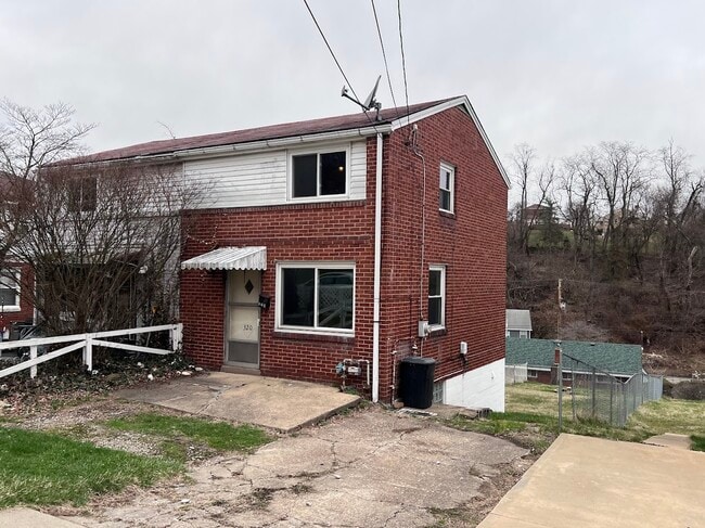 Photo - 320 San Juan Dr