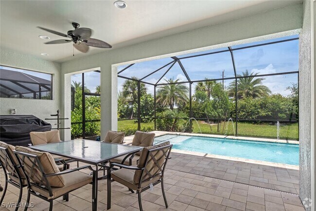 Building Photo - 14586 Tropical Dr Rental