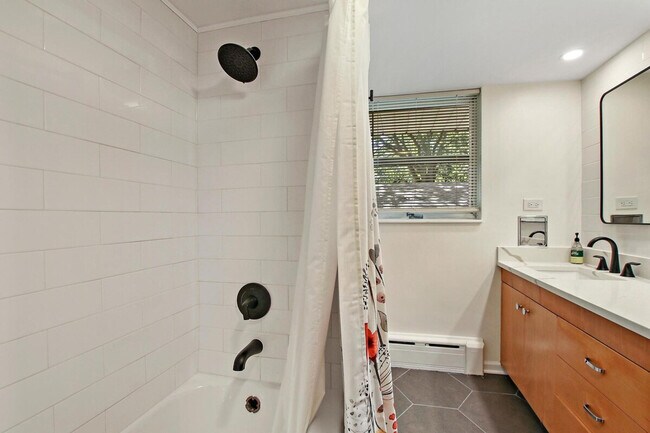 Photo - 2401 Hyde Park Ave Unit SI ID1265535P