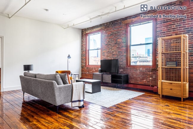 Building Photo - 791 Tremont St Rental