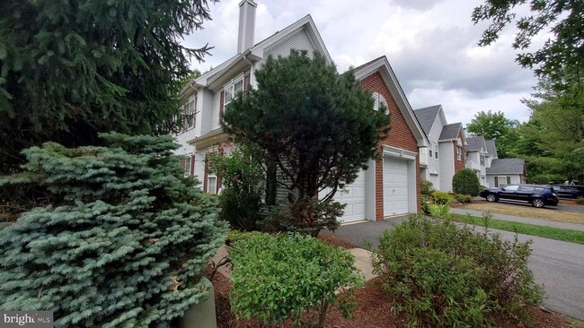 Photo - 101 Treymore Ct