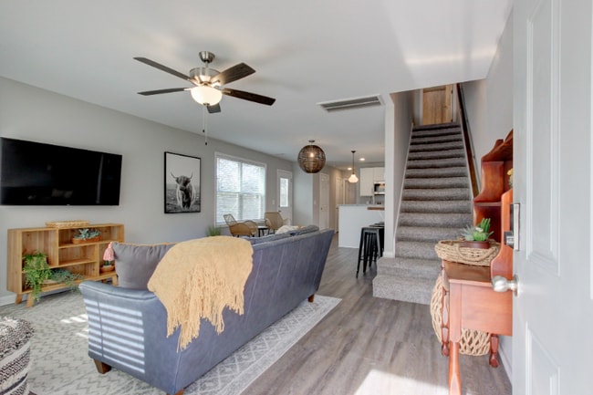 Photo - 1253 Dodd St