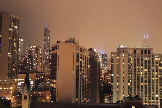 Photo - 1212N N La Salle Dr Unit 1303