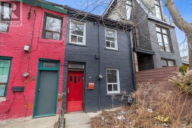 Photo - 58 Manning Ave