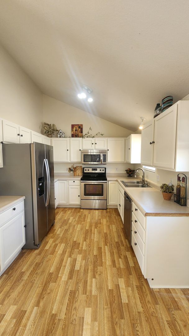 Photo - 3BR, 2.5BTH, 2CAR ATT GAR, Privacy Fenced Yard - In Washburn Rural Schools!