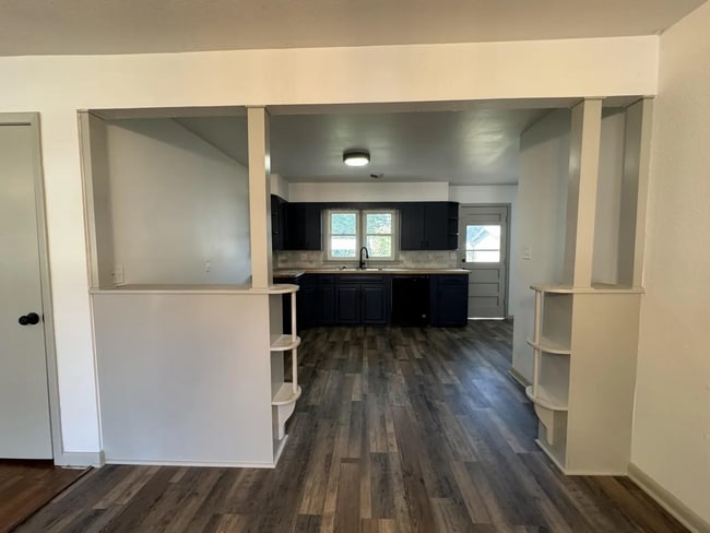 Photo - 1231 Shelden St