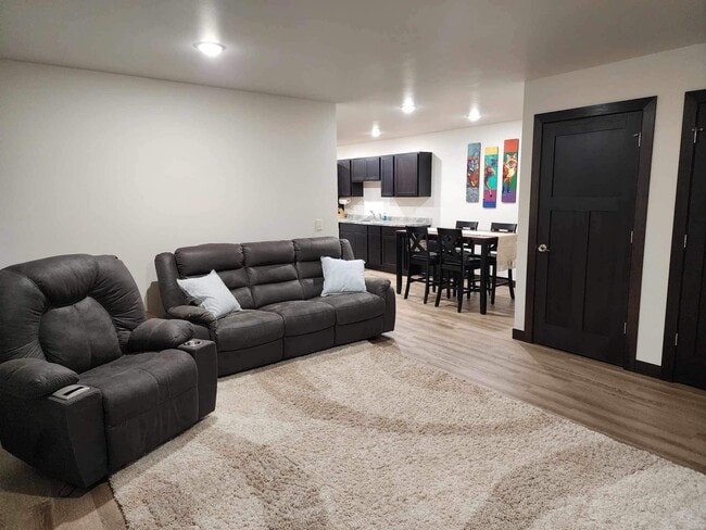 Photo - 5210 Christopher Dr