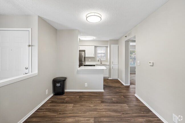 The Poplar 2BR, 2BA - 950SF - Dining Area