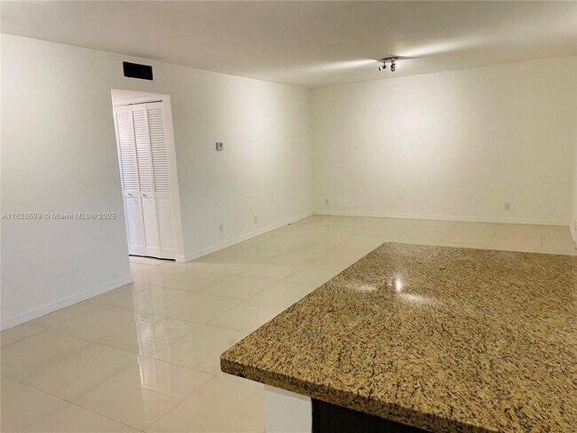 Photo - 180 NE 12th Ave Unit 11E