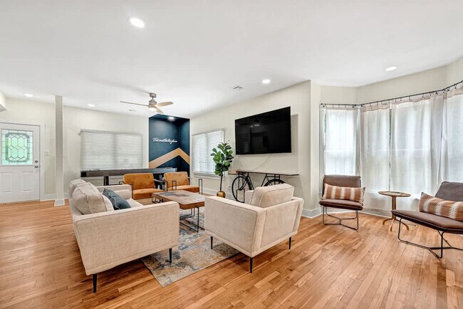 Photo - 426 S Washington St Unidad SI ID1520937P