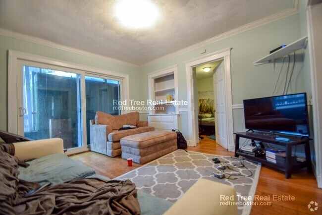 Building Photo - 15 Radnor Rd Unit 1 Rental
