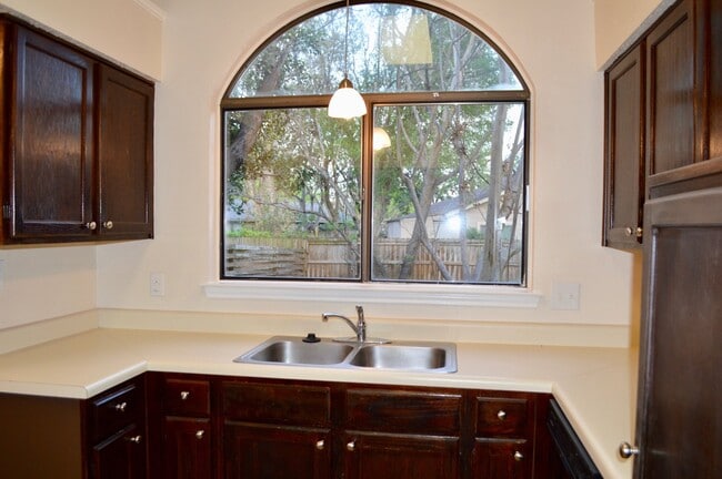 Photo - Beautifully updated move-in ready 3/2.5