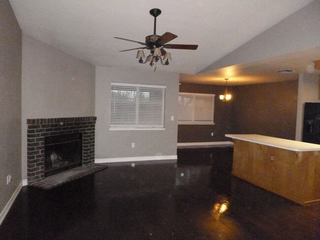 Photo - 600 Bowers Way