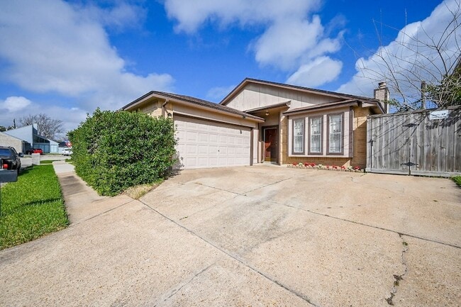 Building Photo - 7918 Chancel Dr