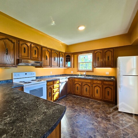 Photo - 405194 Beaconsfield Rd