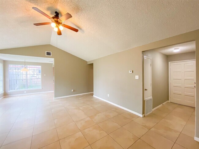 Photo - 11514 Fruitwood Dr