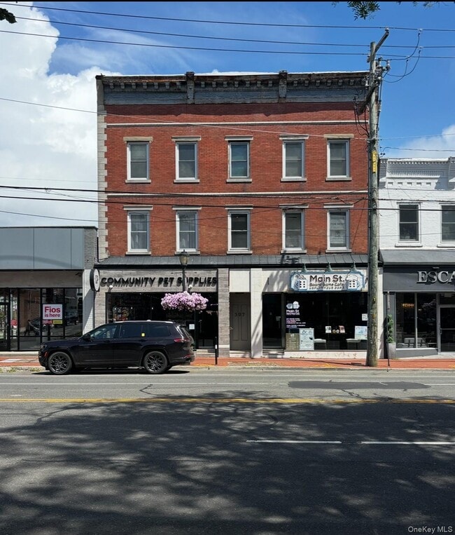 Building Photo - 307 Main St Unit 2E