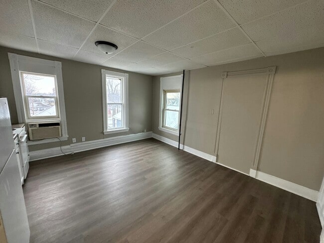 Photo - 227 Allen St Unit 223 1/2