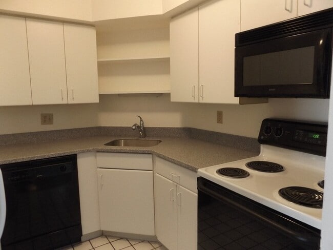 Photo - 125 Pleasant St Unit 608