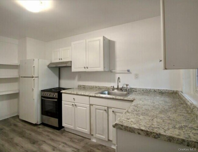 Photo - 37 Lutheran St