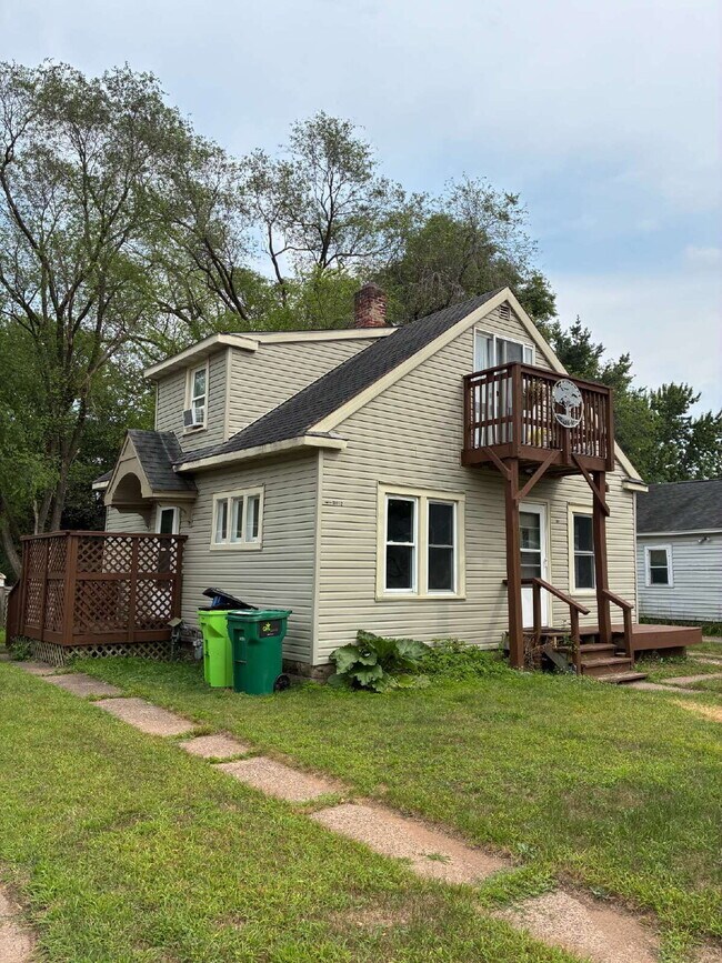 Photo - 1 Bedroom, 1 Bathroom, Additional Bonus Room and Detached Garage