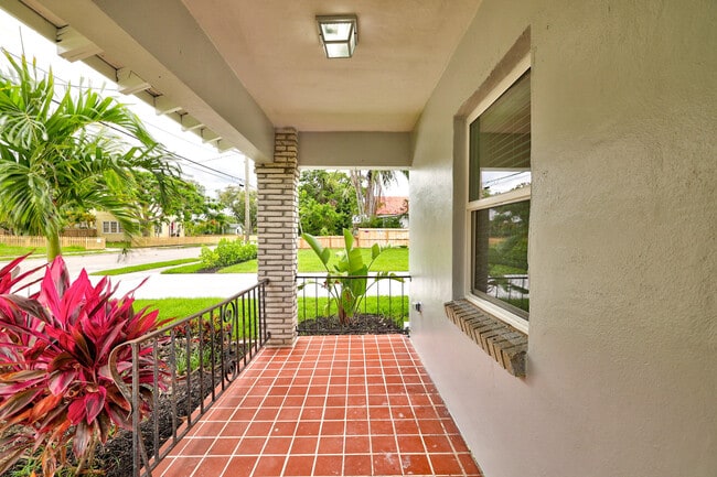 Photo - 1004 Boston Ave