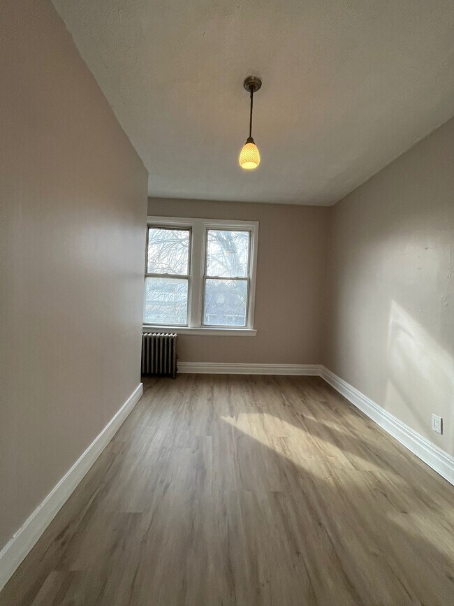 Photo - 244 Duncan Ave Unit 6