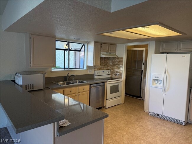 Photo - 720 Sea Pines Ln